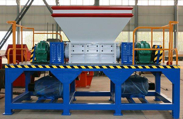 废旧家具撕碎机规格|废旧家具撕碎机报价|废旧家具撕碎机效益